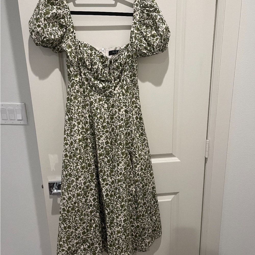 o.p.t Cotton Green Floral Peasant Dress - Picture 3 of 4